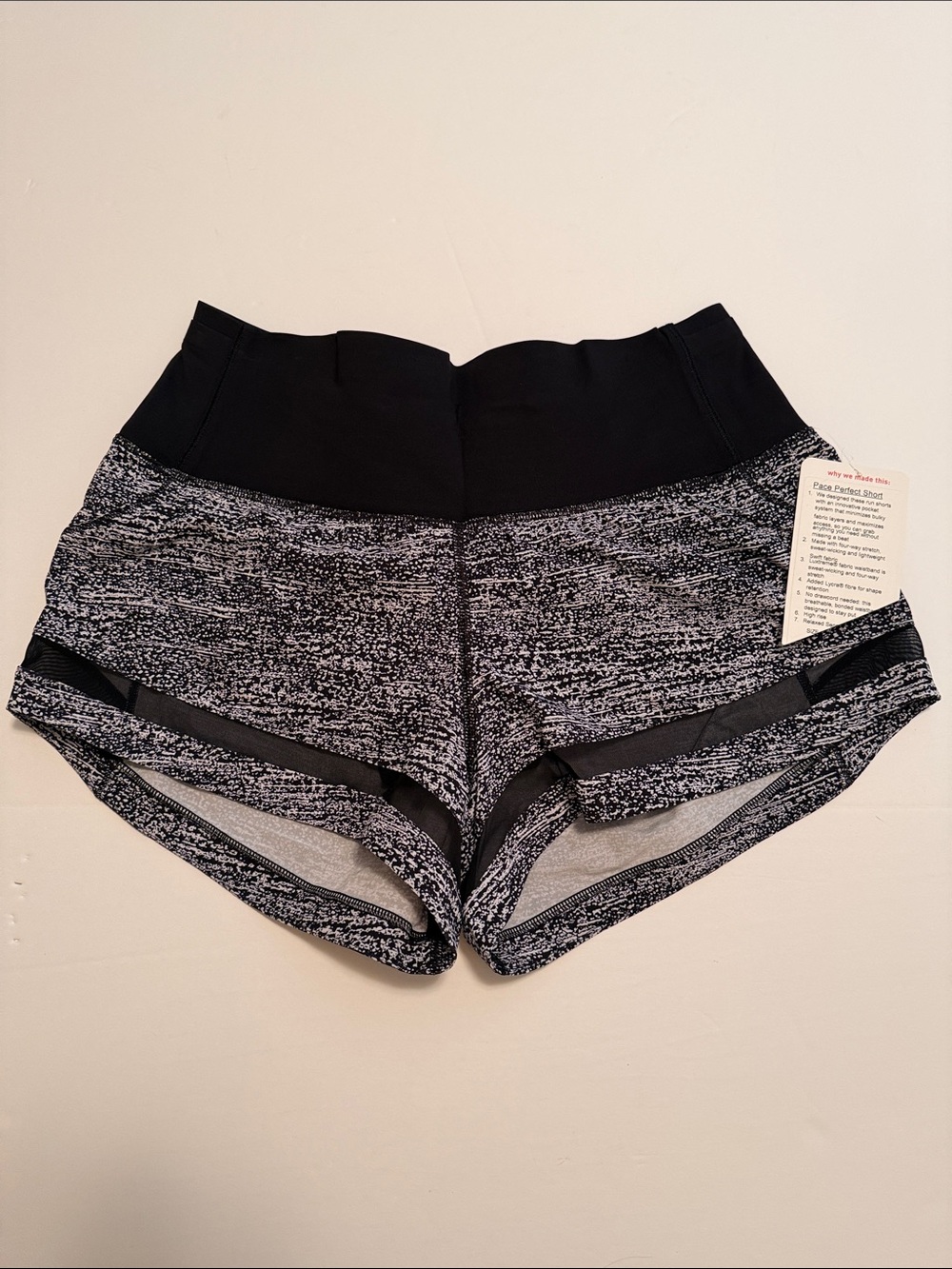 lululemon athletica Pace Perfect Short. Size 6. NWT